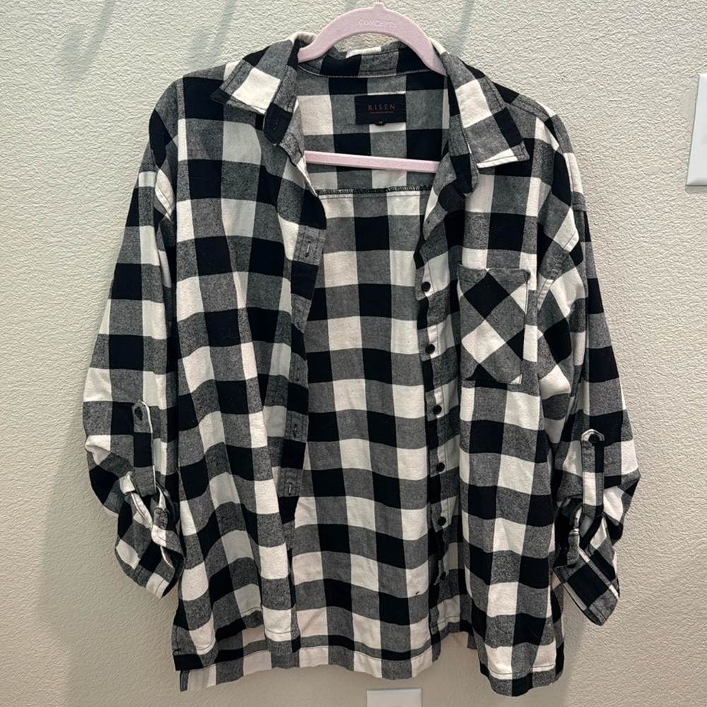 Oversized Flannel W/ Pockets